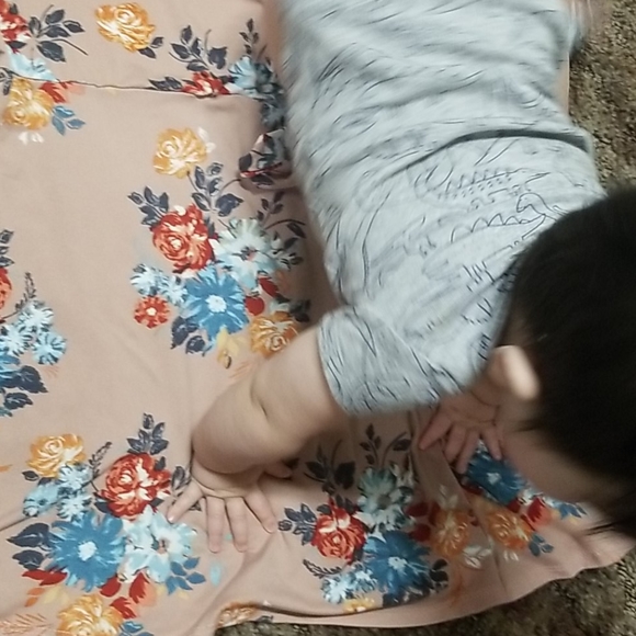 Maternity shirt - Picture 2 of 3